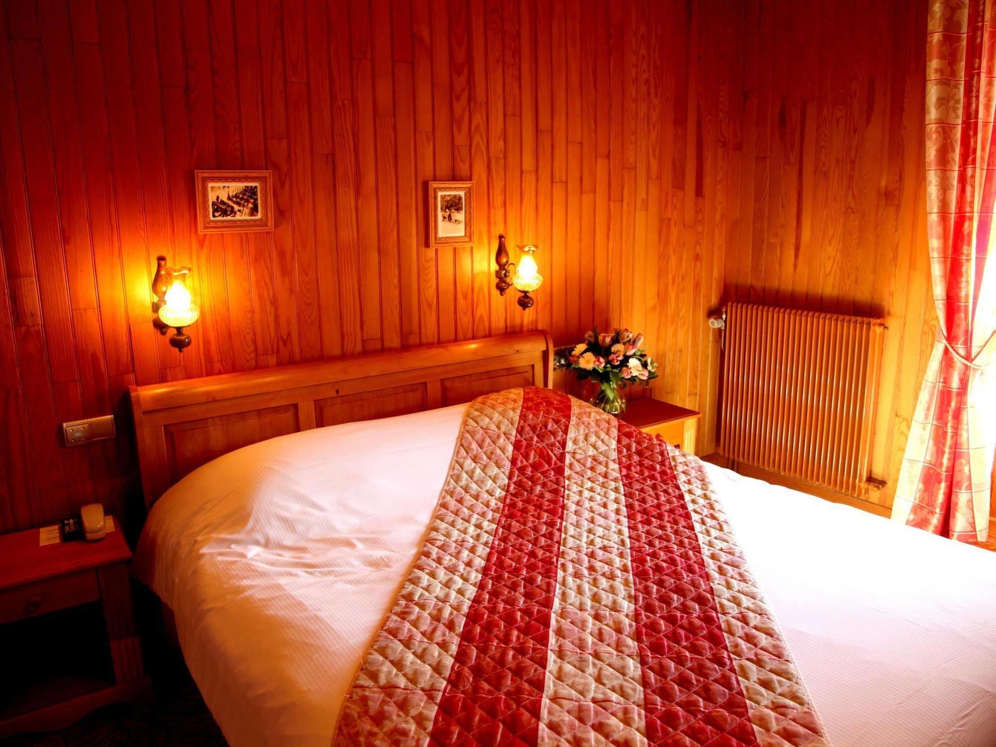 Logis Hotel Des Bains Gérardmer Esterno foto