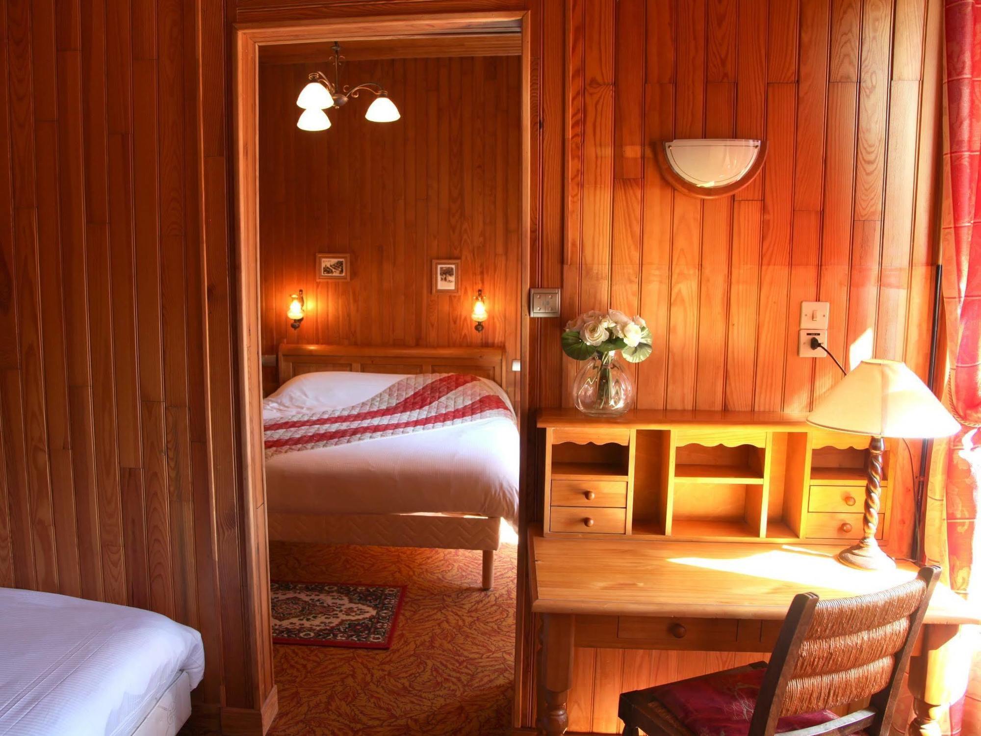 Logis Hotel Des Bains Gérardmer Esterno foto