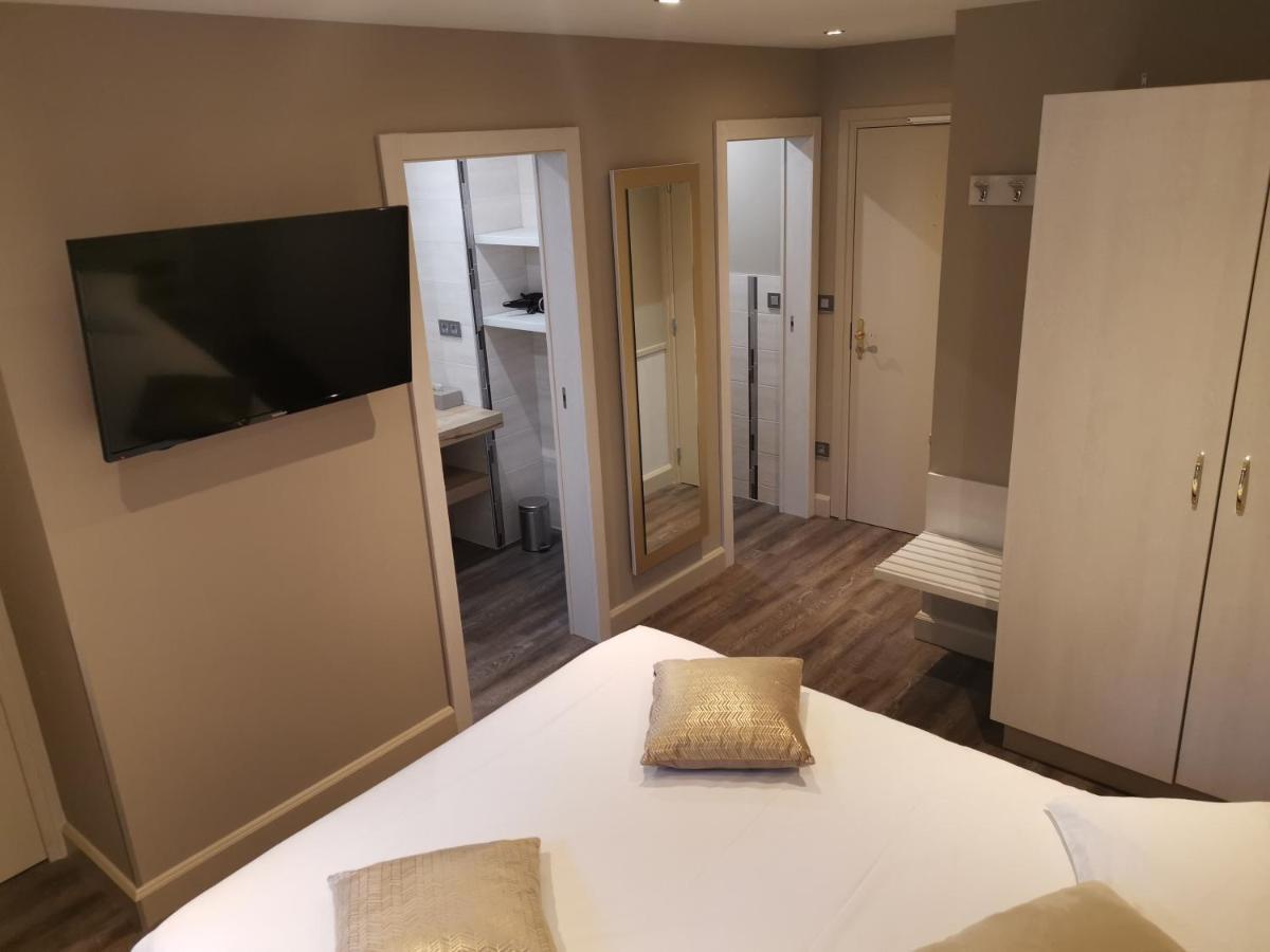 Logis Hotel Des Bains Gérardmer Esterno foto